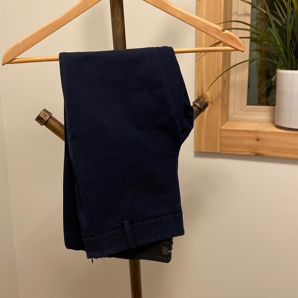 Aritzia ๐ 3 for $35 Babaton Navy Size 2 Elliot Pants - Picture 3 of 5